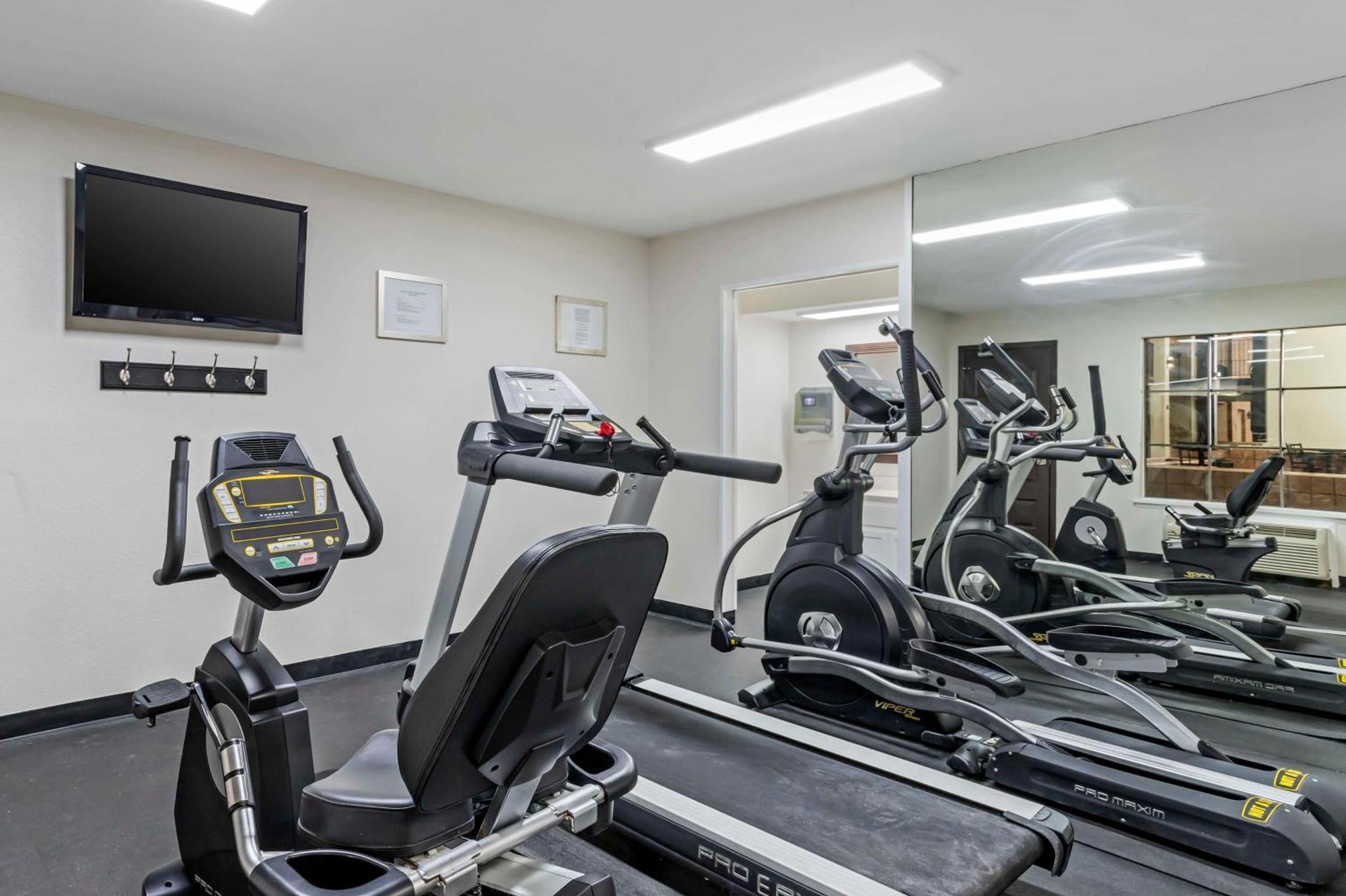 Best Western Of Alexandria Inn & Suites & Conference Center Bagian luar foto