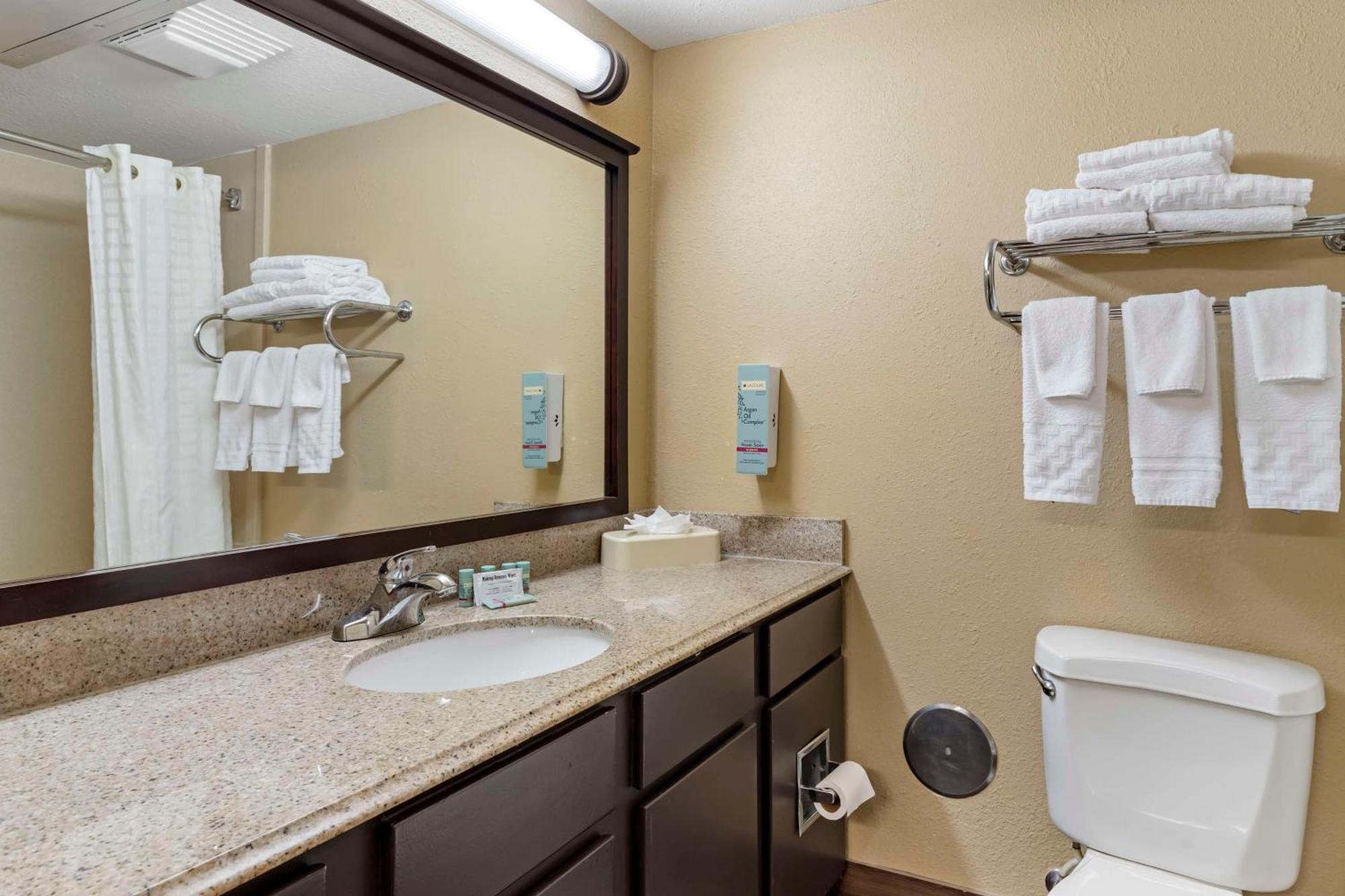 Best Western Of Alexandria Inn & Suites & Conference Center Bagian luar foto