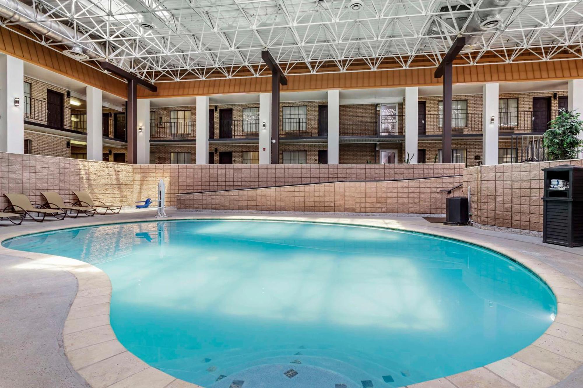 Best Western Of Alexandria Inn & Suites & Conference Center Bagian luar foto