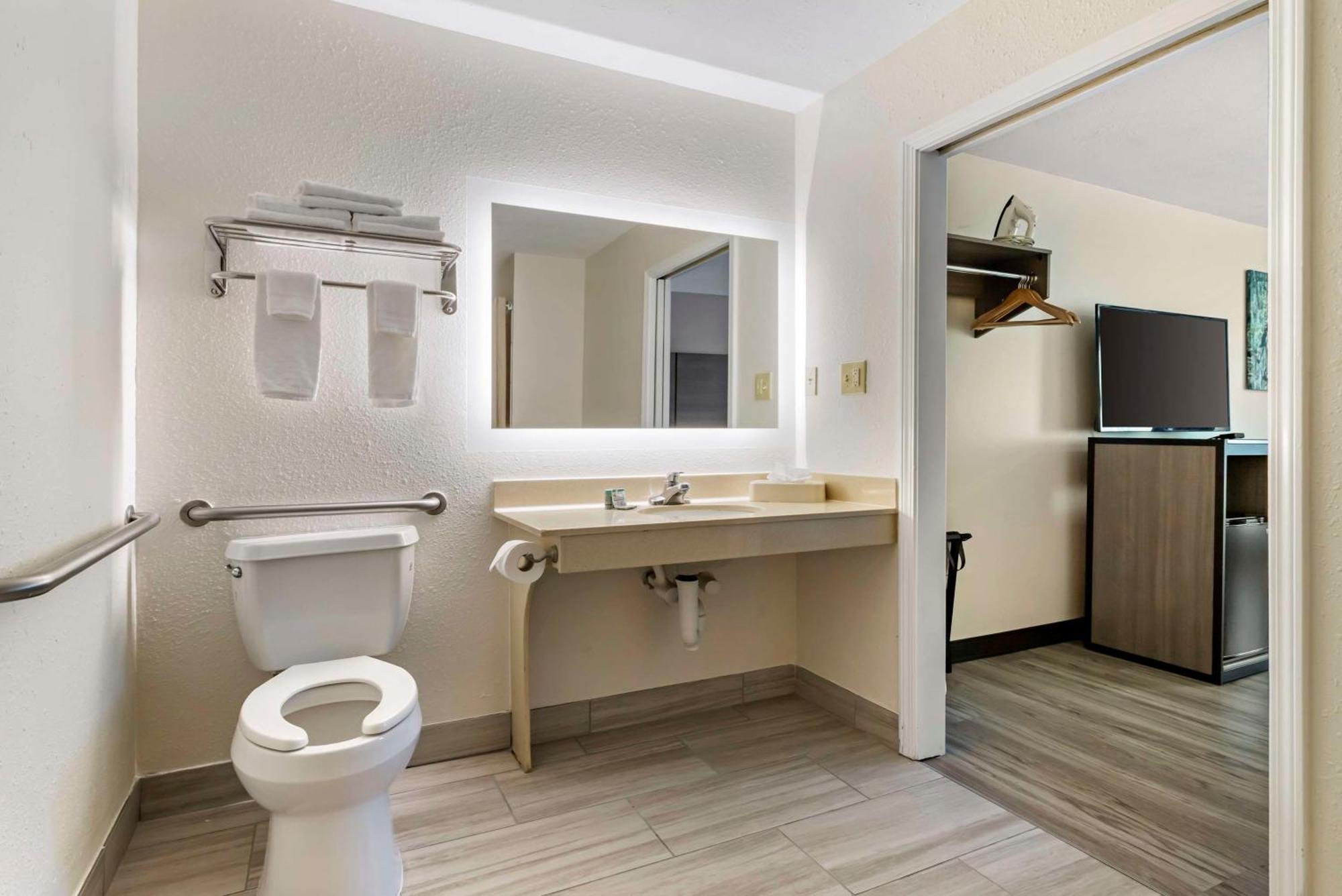 Best Western Of Alexandria Inn & Suites & Conference Center Bagian luar foto
