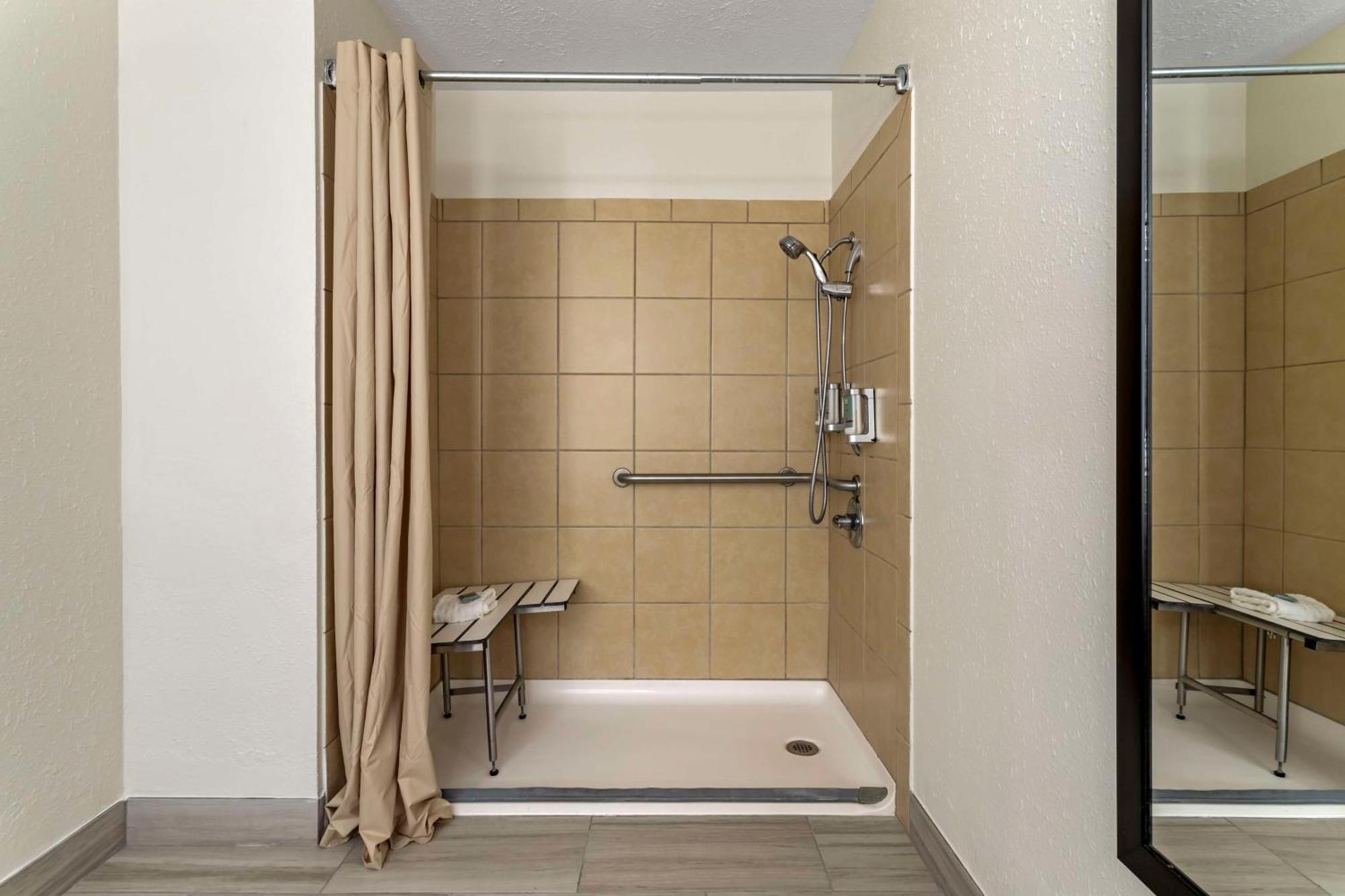 Best Western Of Alexandria Inn & Suites & Conference Center Bagian luar foto